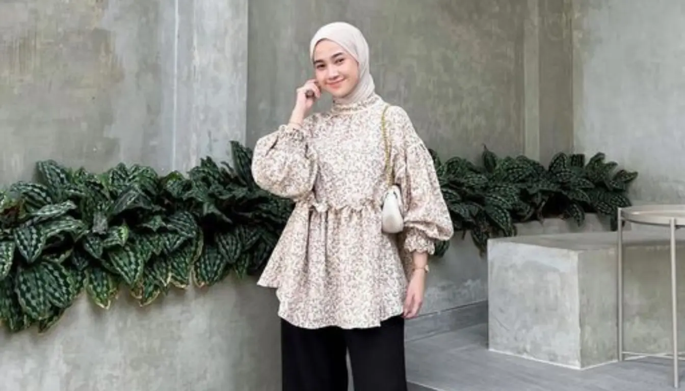 Ilustrasi Blouse Shakila