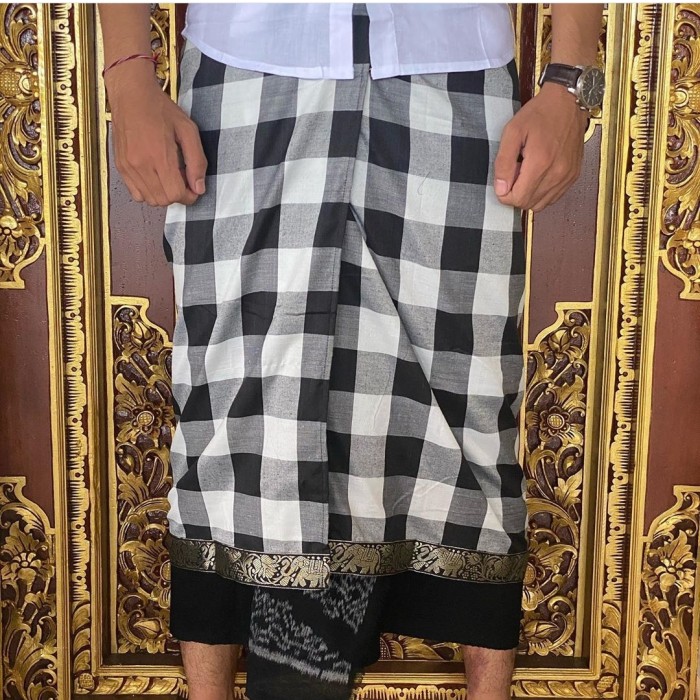 Pakaian Adat Bali Pria Saput