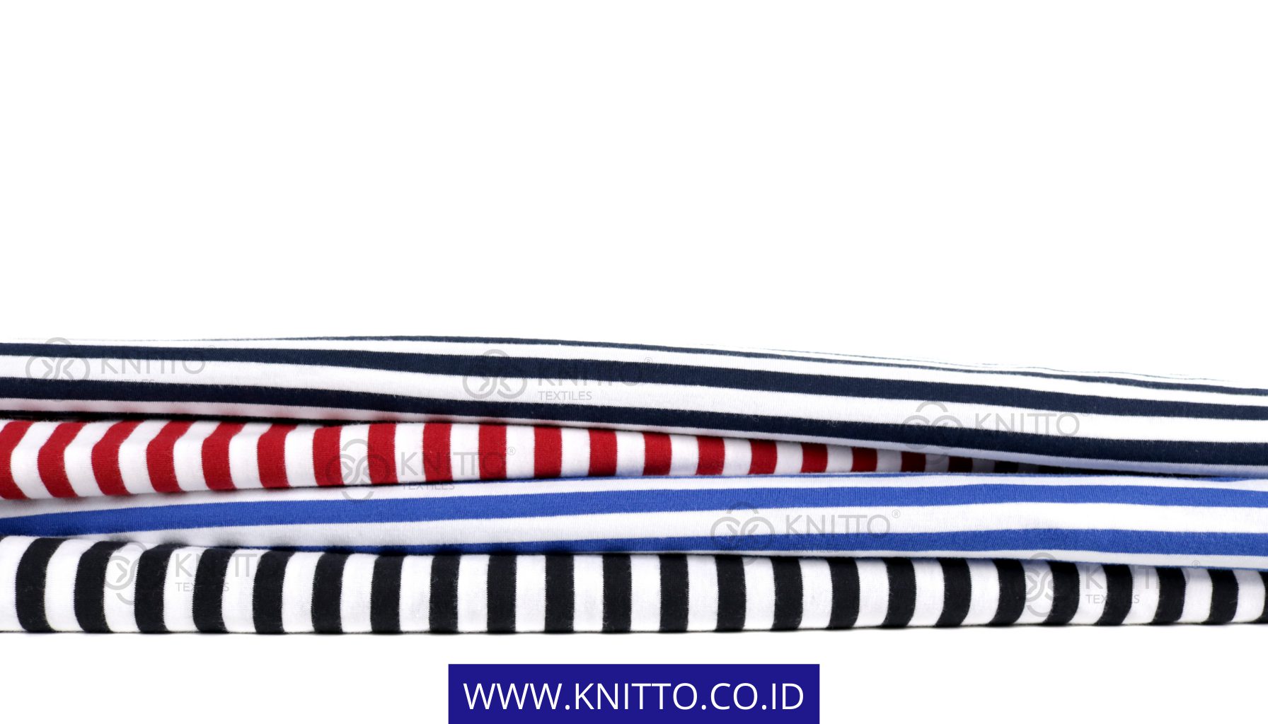 Contoh Koleksi Stripes yang Cocok untuk Baju Crop Wanita