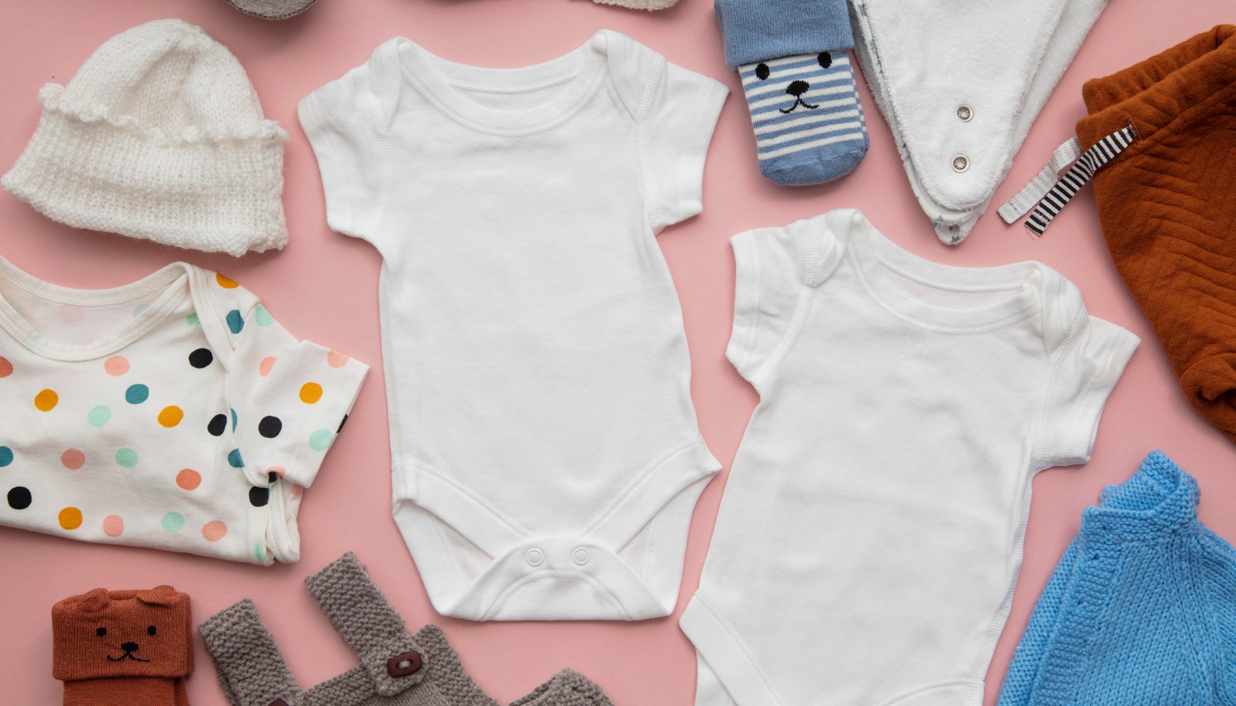 7 Rekomendasi Bahan Baju Bayi yang Aman untuk Kulit Sensitif
