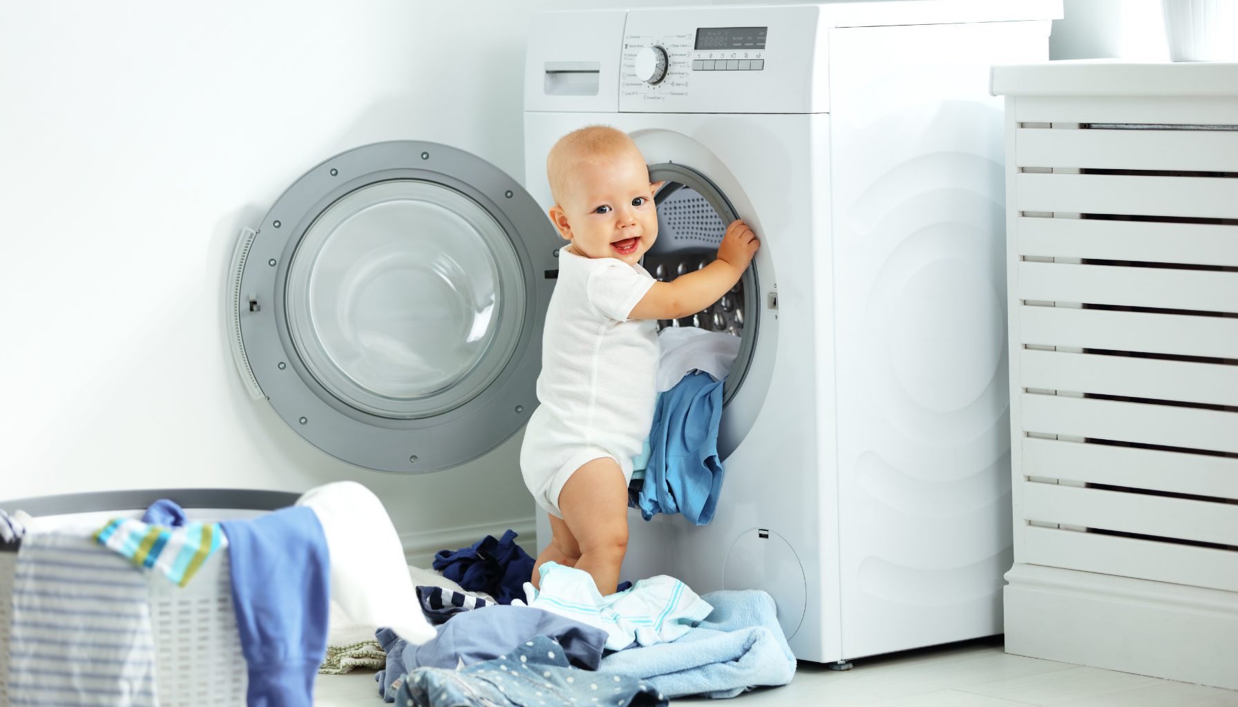 Tips Mencuci dan Merawat Baju Bayi