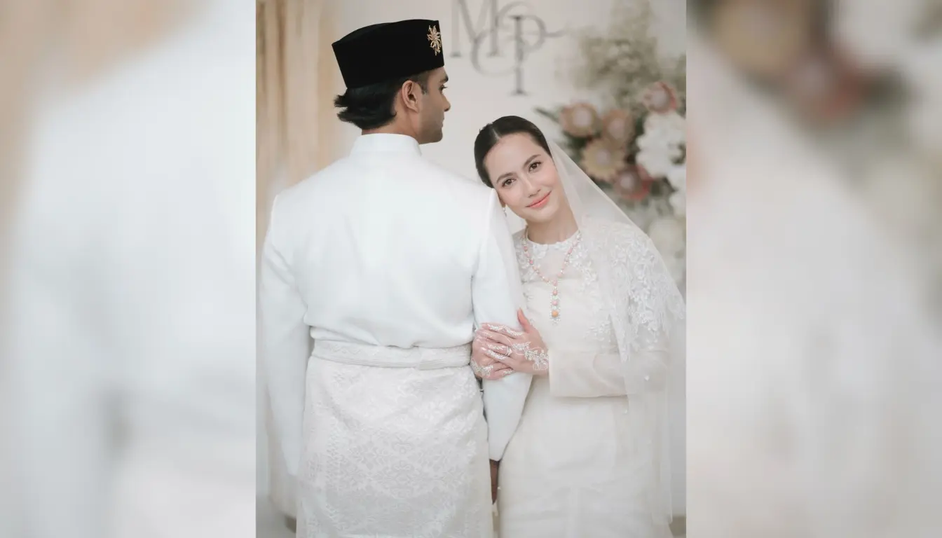 Ilustrasi Baju Adat Pengantin Melayu 