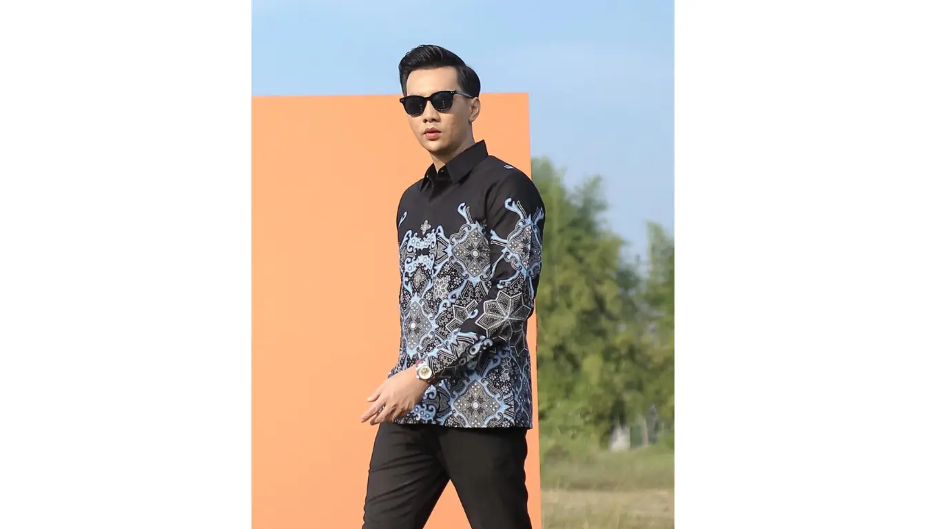 Model Baju Batik Pria Sesuai Ukuran