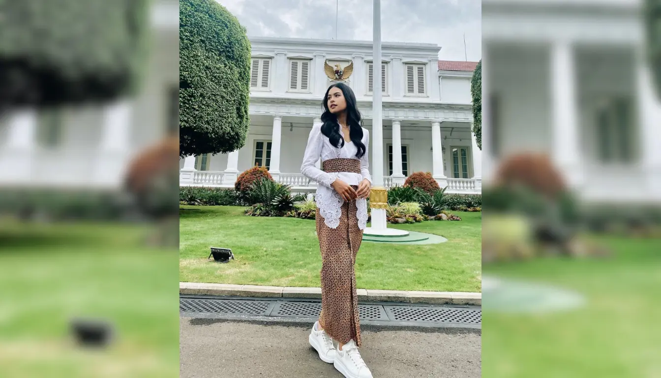 OOTD Rok Lilit dengan Kebaya Encim