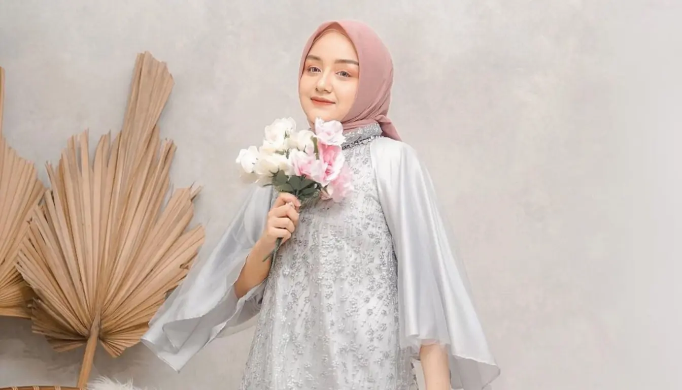 Baju Abu-abu Cocok dengan Jilbab Warna Apa - Soft Peach