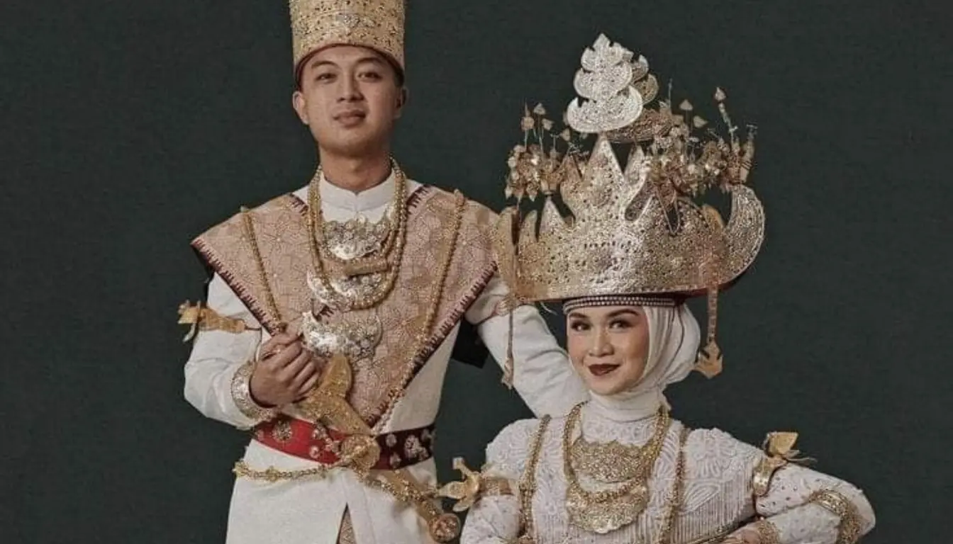 Ilustrasi Baju Adat Aceh Tamiang