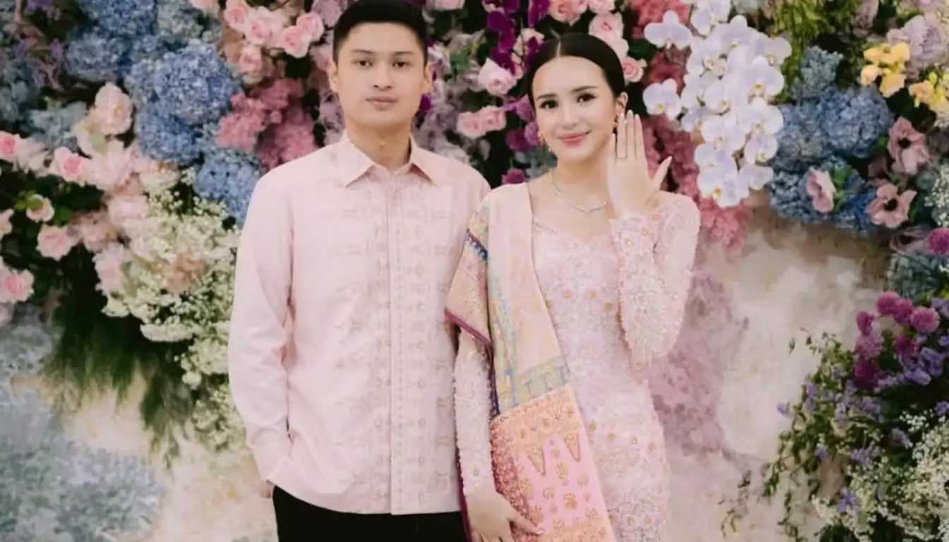 Baju Lebaran Couple Warna Baby Pink