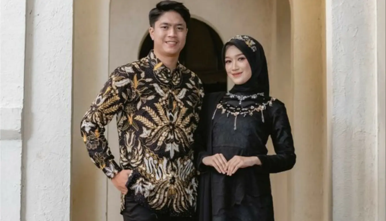 Baju Lamaran Couple Warna Hitam