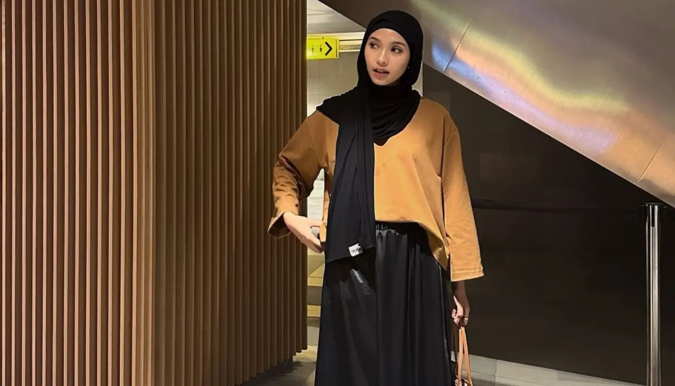 Baju Coklat Cocok dengan Jilbab Warna Apa? | Kombinasi Baju Coklat dengan Jilbab Hitam