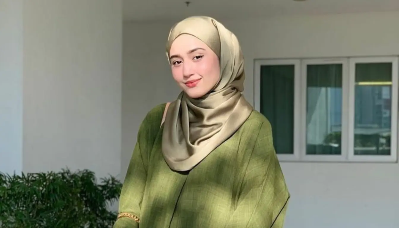 Baju Hijau Cocok dengan Jilbab Warna Apa - Hijau