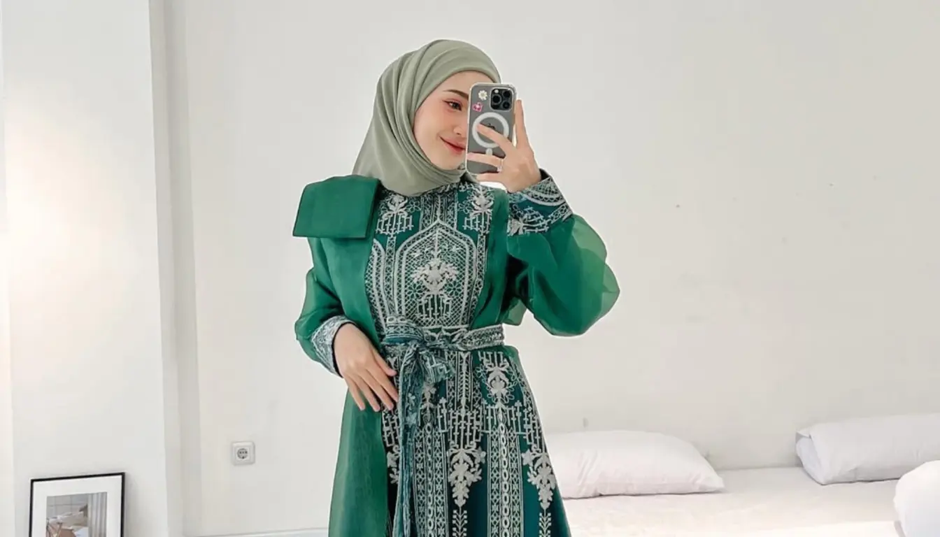 Baju Hijau Cocok dengan Jilbab Warna Apa - Hijau Sage