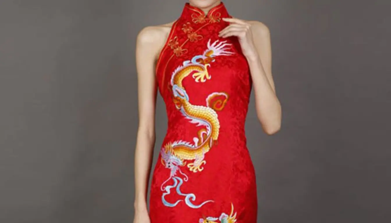 Ilustrasi Baju Cheongsam Motif Naga (Sumber Pinterest)