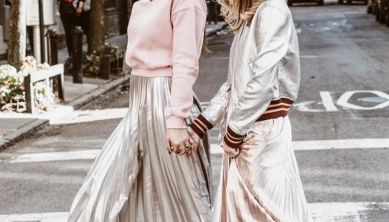 Perpaduan Warna Silver dan Baby Pink Perpaduan Silver dan Baby Pink