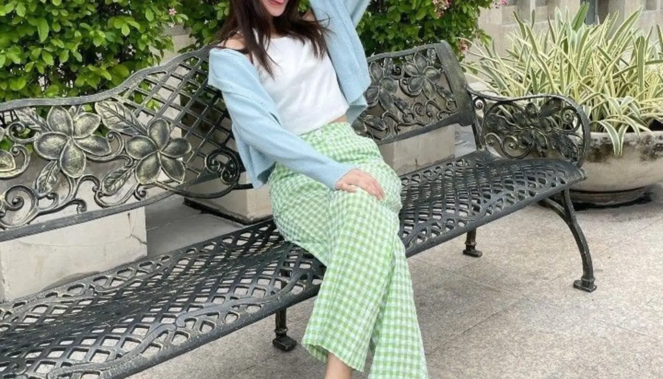 Perpaduan Matcha dan Biru Perpaduan Matcha dan Biru